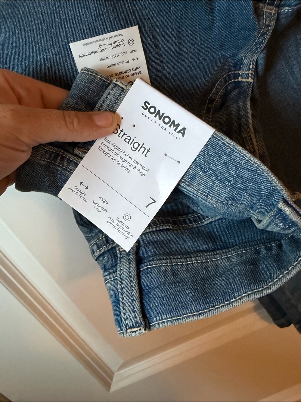 SONOMA Straight Leg Women's Jeans in Medium Blue Denim